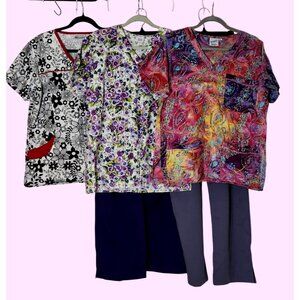 Floral & Abstract Print Womens Scrub Tops Lot Of 3 Pockets Cotton Blend Size M